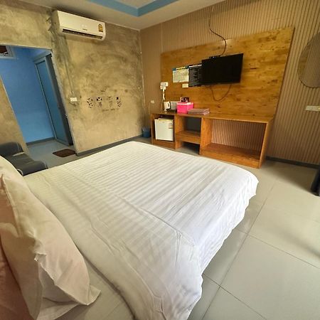 Jingle Bells Resort Koh Larn Exterior foto